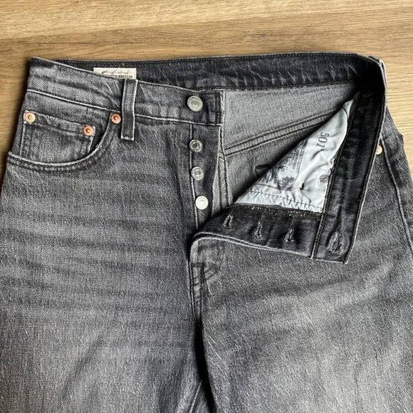 NWOT Levi’s Premium 501 button fly high rise mom jeans, Big E - Picture 7 of 15